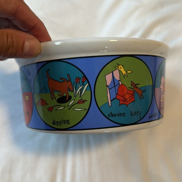 Classic White Dog Bowl - Picture 2 of 8